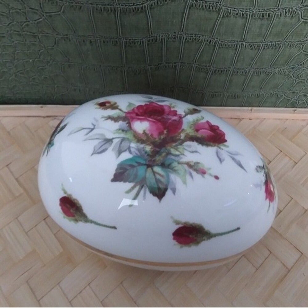 Vintage Hammersley Bone China Egg Trinket Box, Grandmother's Rose Pattern